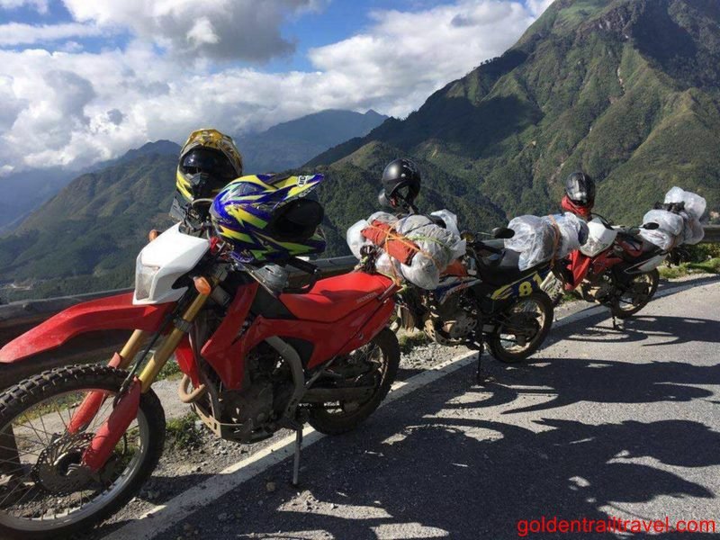Through NorthWest 11 Days Motorbike Tour: GTT1103